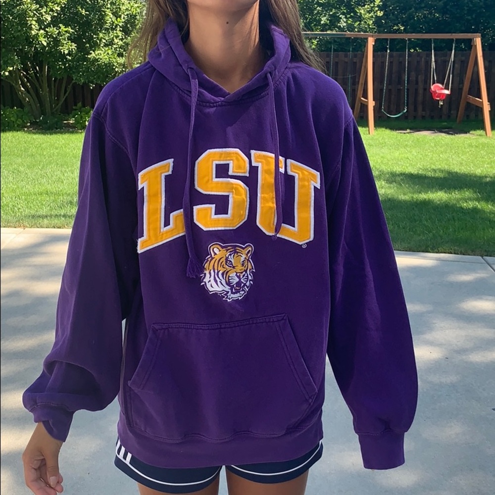 LSU sweatshirt